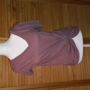 Altar'd State tee mauve in color size small EUC with knot front to side